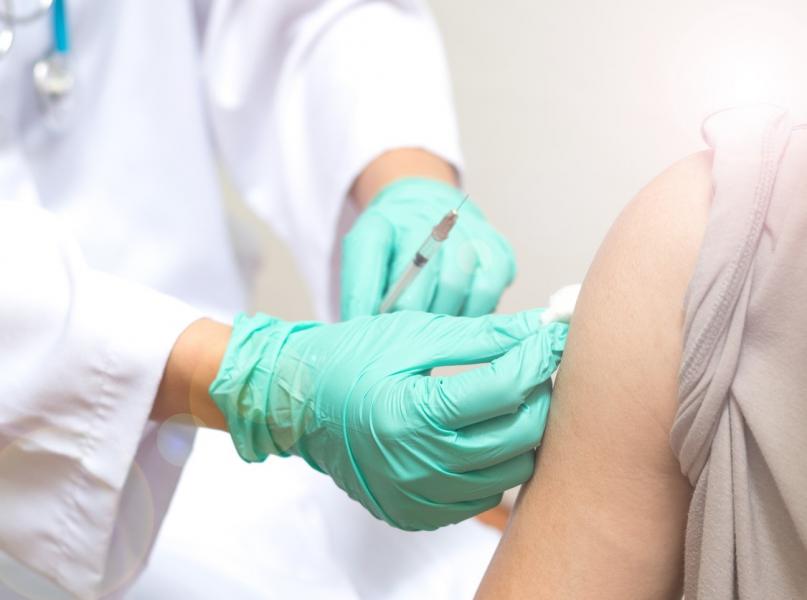 vaccination in arm